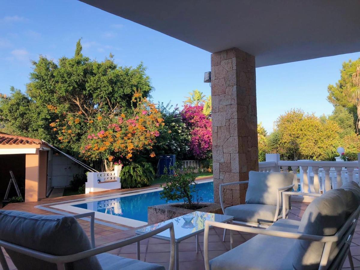 Villa Con Piscina Gigante Sant Francesc de s'Estany Luaran gambar