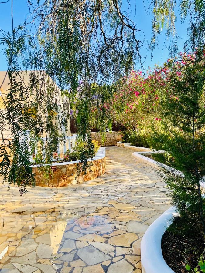 Villa Con Piscina Gigante Sant Francesc de s'Estany Luaran gambar