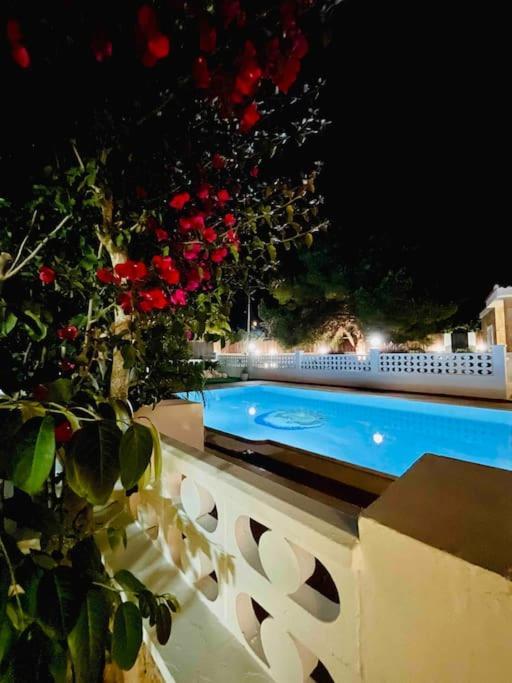 Villa Con Piscina Gigante Sant Francesc de s'Estany Luaran gambar